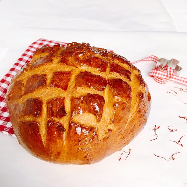 cuchaule-brioche-au-safran-recette-suisse
